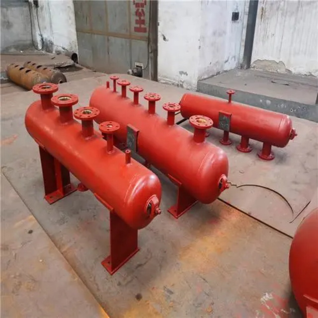 马龙分集水器安装高度